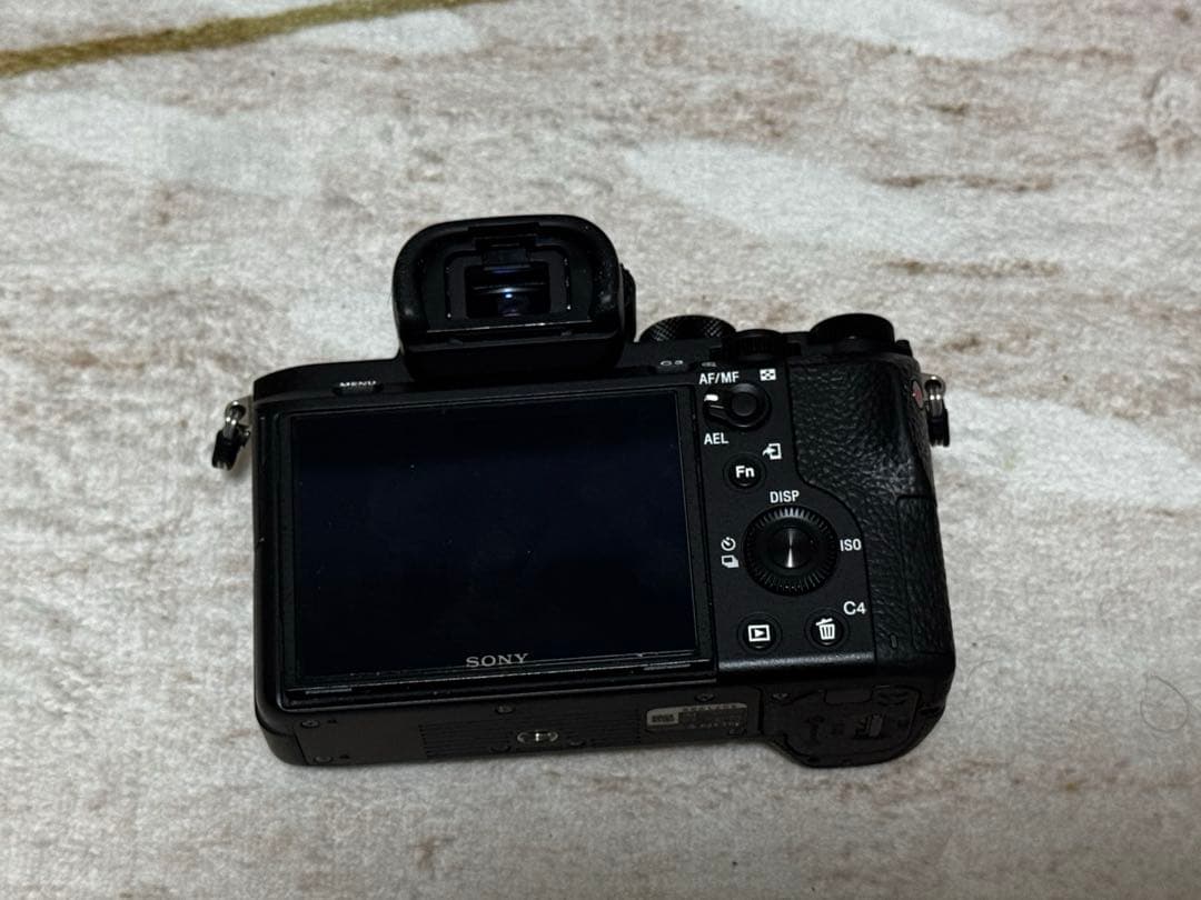 SONY a7II ILCE-7M2K 本体（シャター：4019）＋バテリー4個