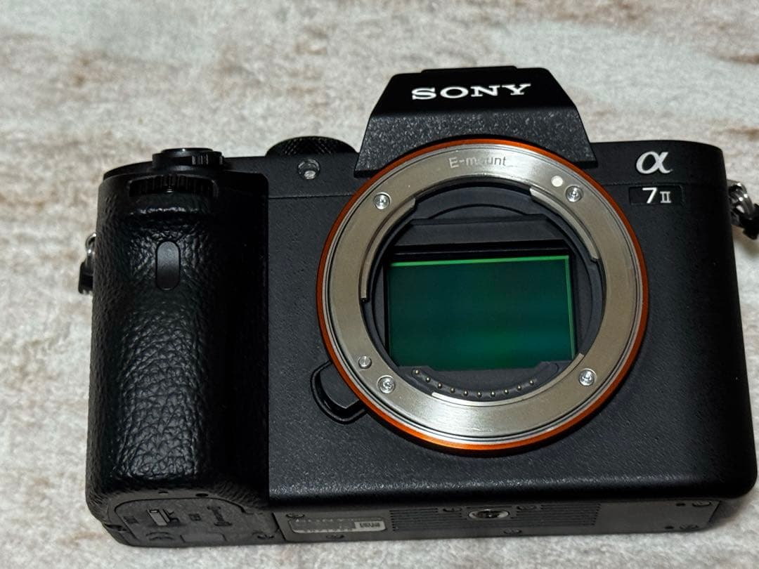 SONY a7II ILCE-7M2K 本体（シャター：4019）＋バテリー4個