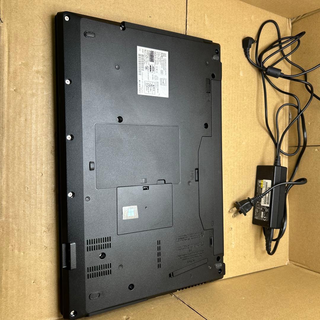 LIFEBOOK A5510/FX 15.6 Core i5 2022年製