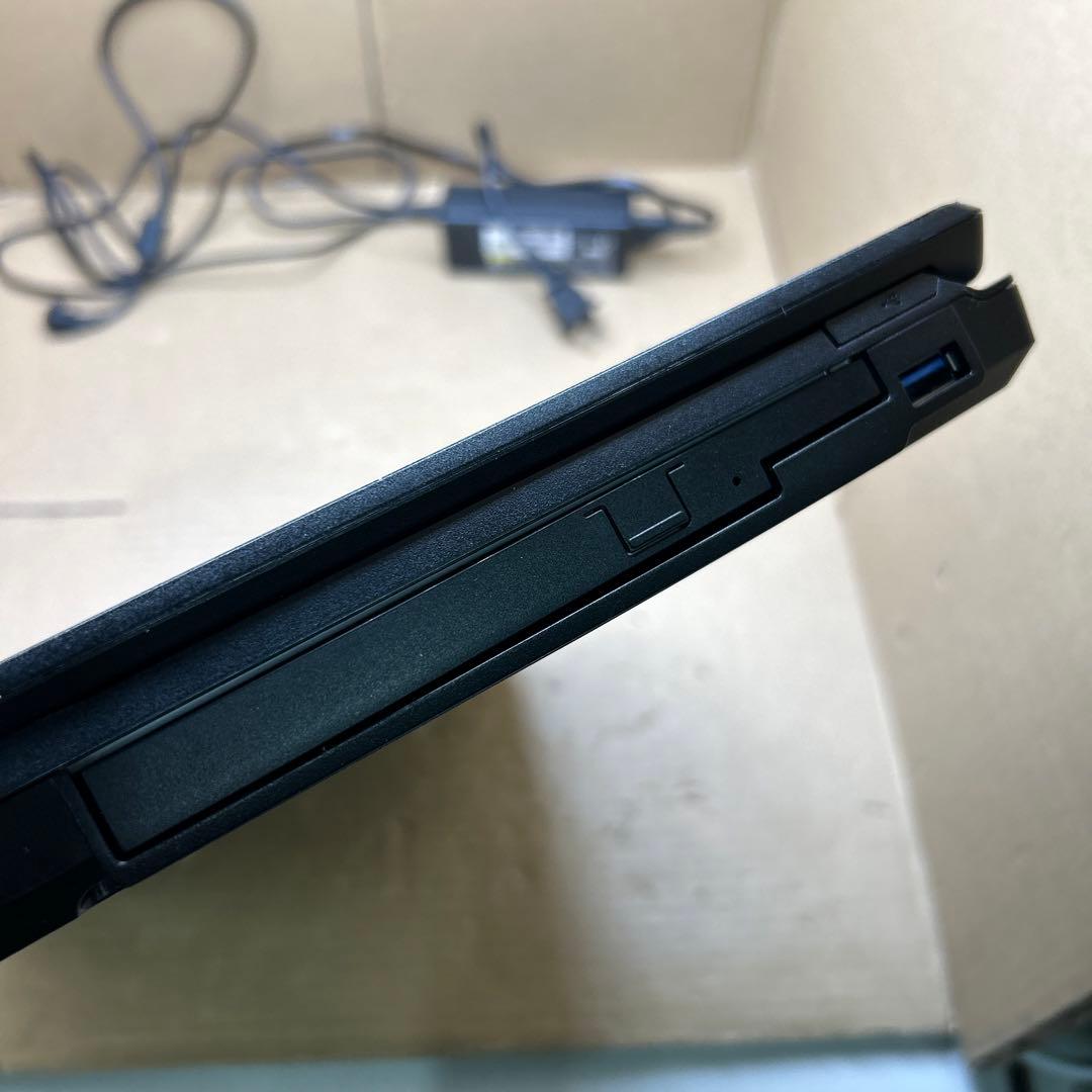LIFEBOOK A5510/FX 15.6 Core i5 2022年製