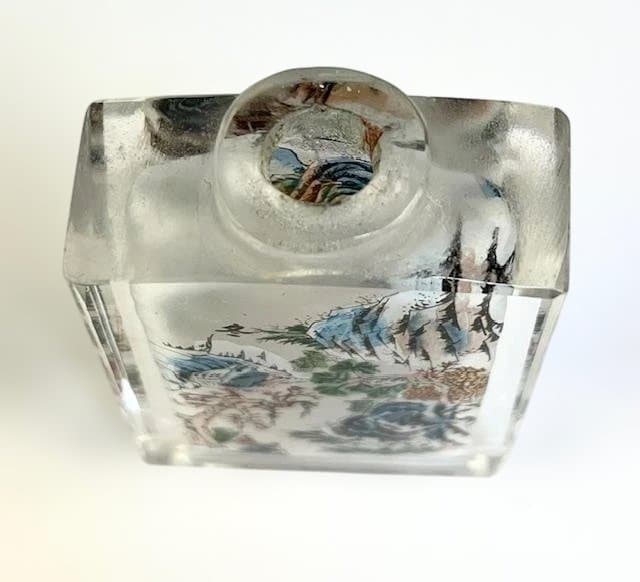 【鼻煙壷（びえんこ）山水】嗅ぎ煙草（鼻煙）の容器　清の皇帝　内画技法　骨董品