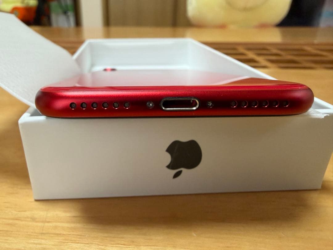 【美品】Apple iPhone SE (第2世代) 　SIM フリー レッド