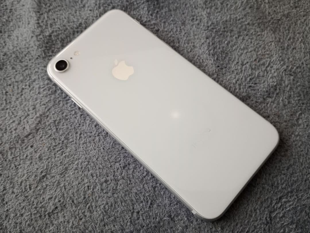 【SIMフリー/ケース付♥】iPhone8 シルバー 64GB 電池残量83％