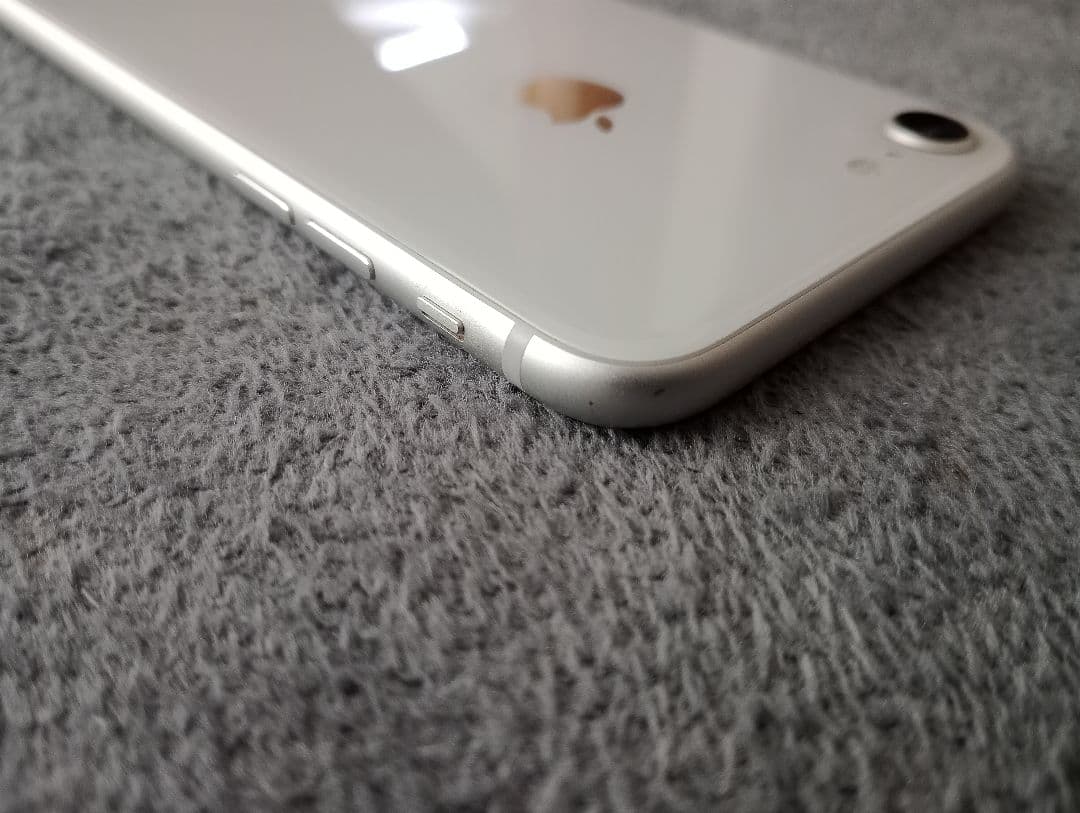 【SIMフリー/ケース付♥】iPhone8 シルバー 64GB 電池残量83％