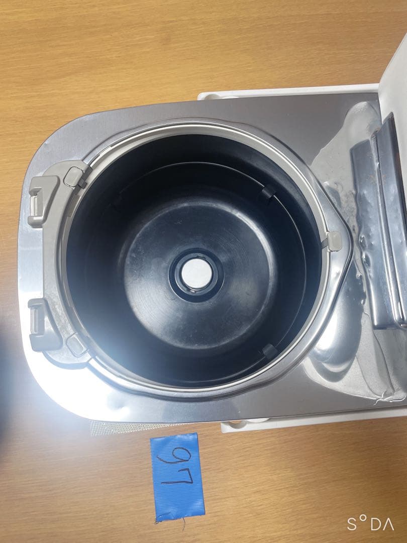 良品 Panasonic SR-PW107 圧力IH炊飯器5.5合炊き ホワイト