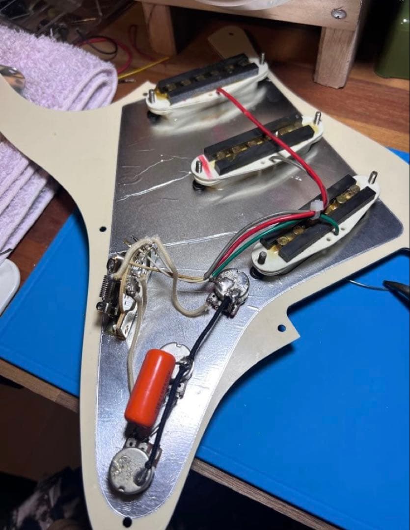 1989年製 Squier スクワイヤー ストラトキャスター メンテ済み