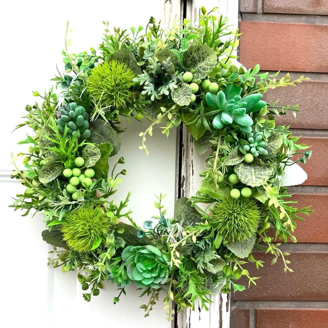 みぃです。ぷっくり多肉植物とたっぷりグリーンリース35cm&36~38cm