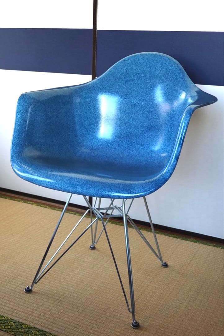 MODERNICA イームズ アームシェルチェア エッフェルベース