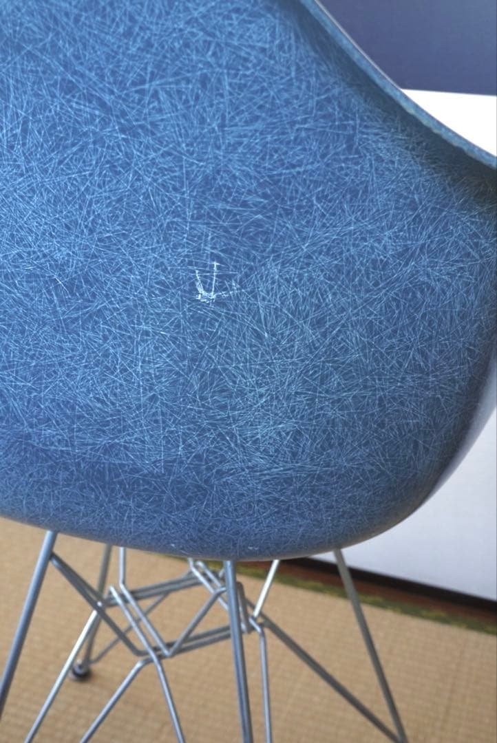 MODERNICA イームズ アームシェルチェア エッフェルベース