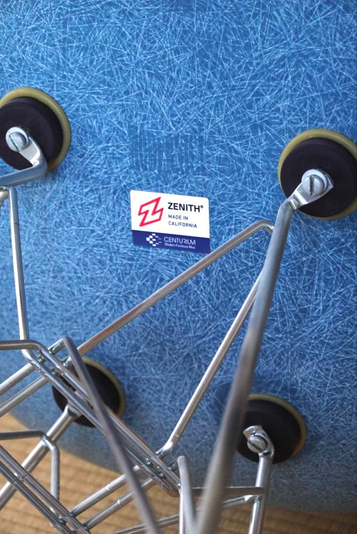 MODERNICA イームズ アームシェルチェア エッフェルベース