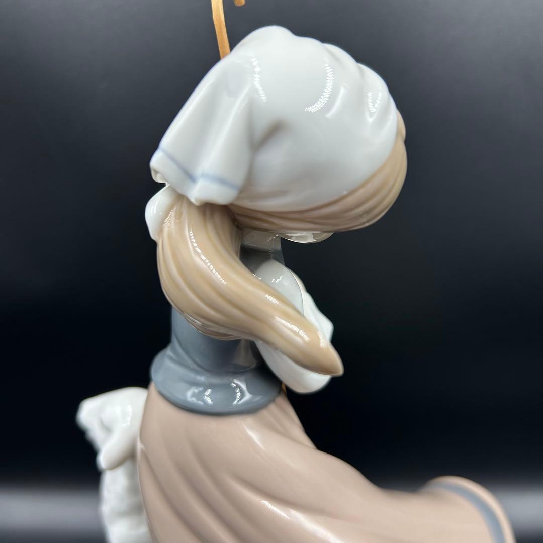 リヤドロ　カントリーライフ　6964 少女 羊　廃盤