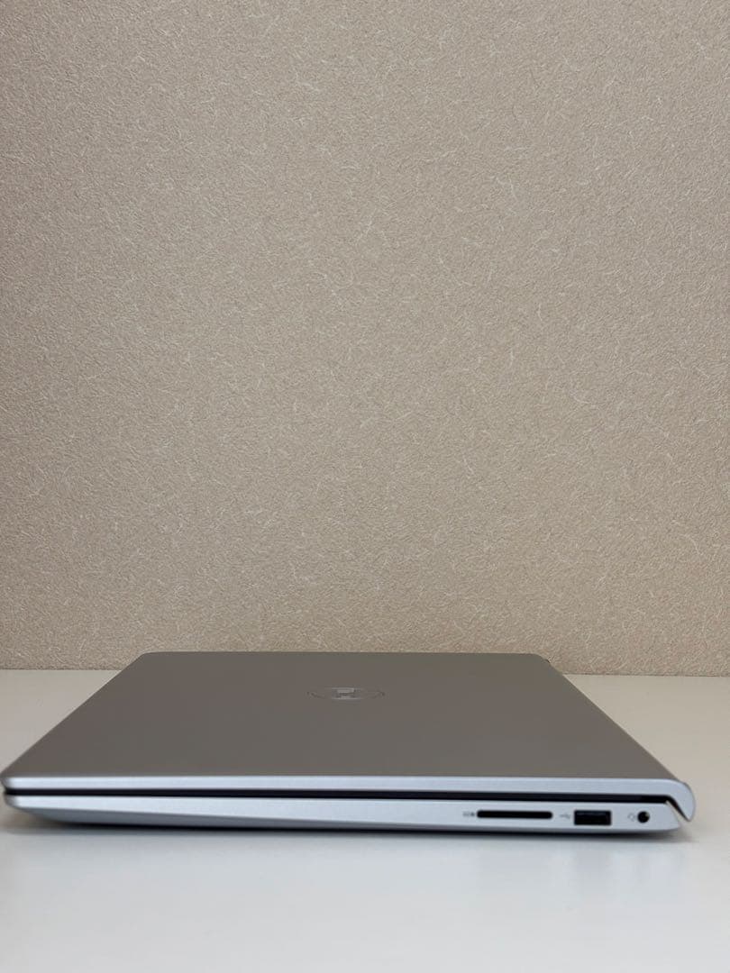 【期間限定値下げ中】DELL Inspiron15 ノートPC【未使用】