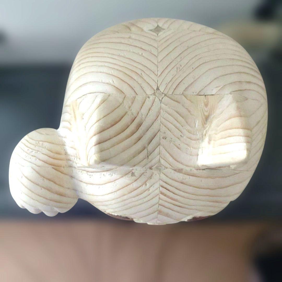 招き猫　手彫り　 約23cm