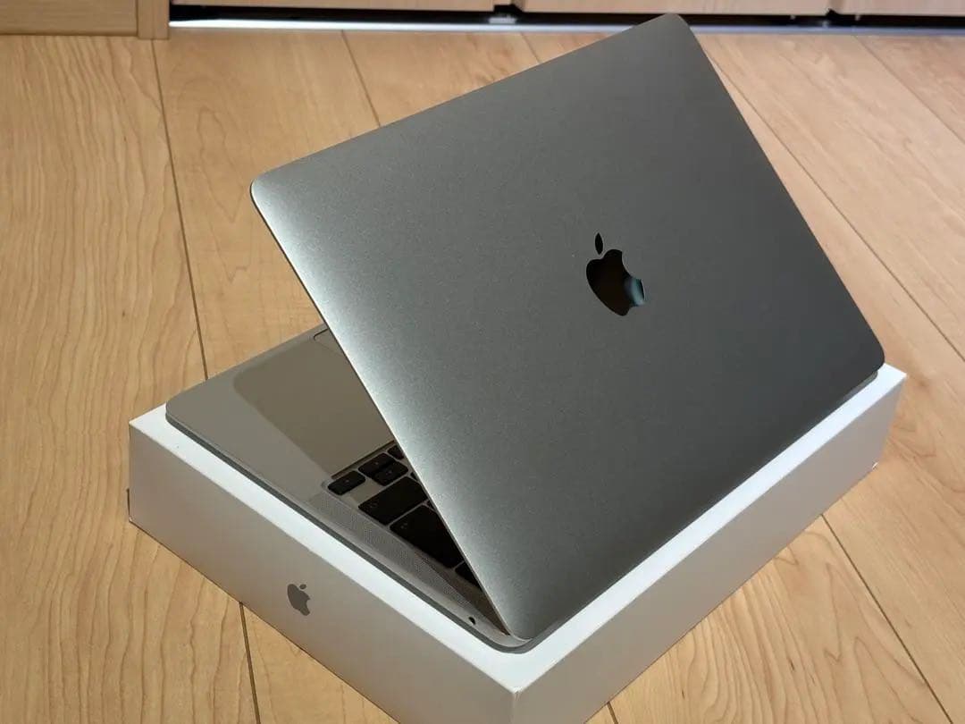 MacBook Air 2020 M1チップ搭載 13インチ シルバー