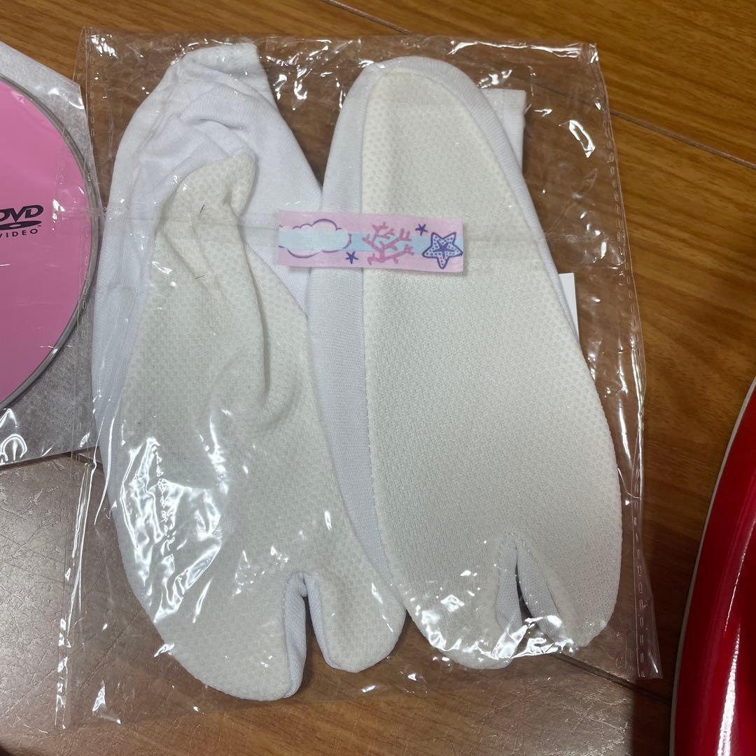 京都　花ひめ　七五三　三歳　一度使用　着物セット ピンクと赤の花柄 草履付き