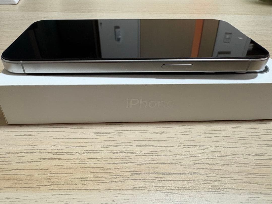 iPhone 15 ProMAX SIMフリー　iFace付き