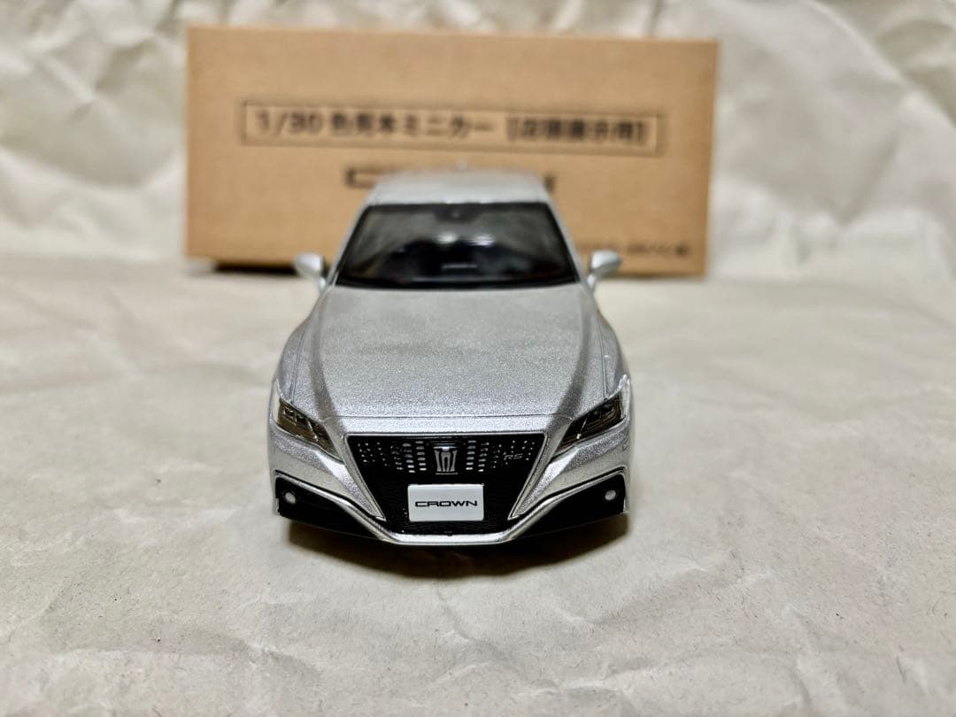 旧型クラウンRS　カラーサンプル ミニカー　シルバーメタリック　専用箱付