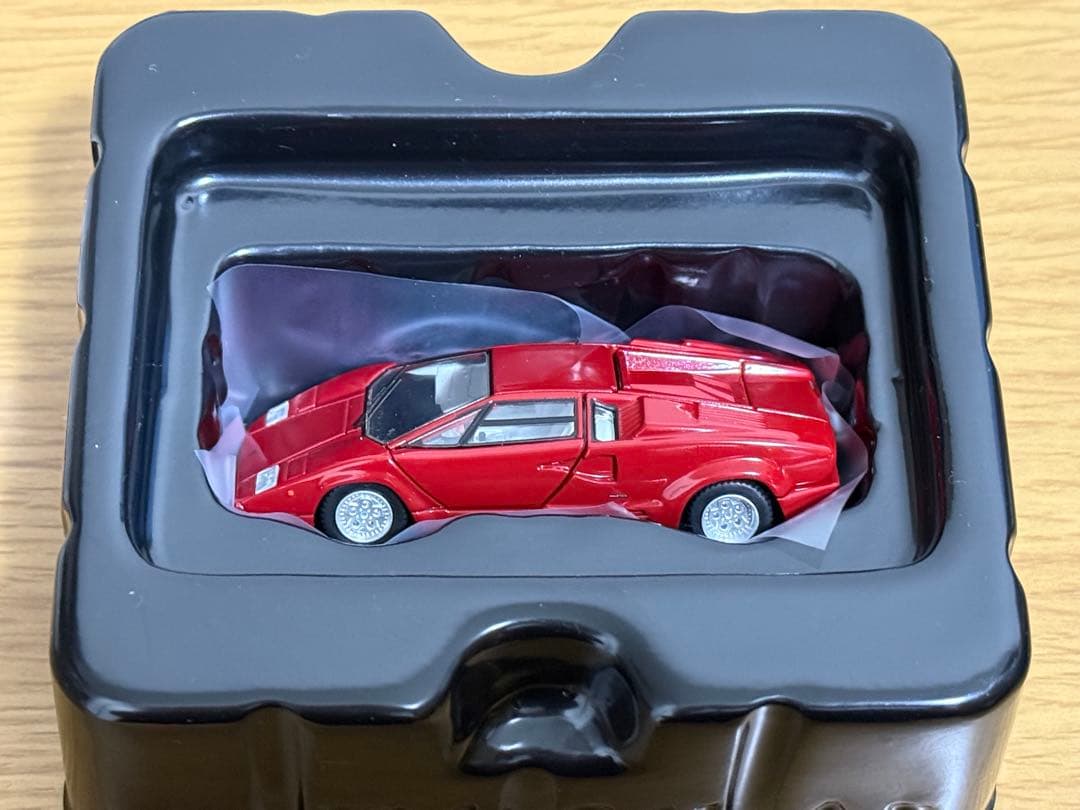 TLV 1/64 ランボルギーニ カウンタック 25th アニバーサリー