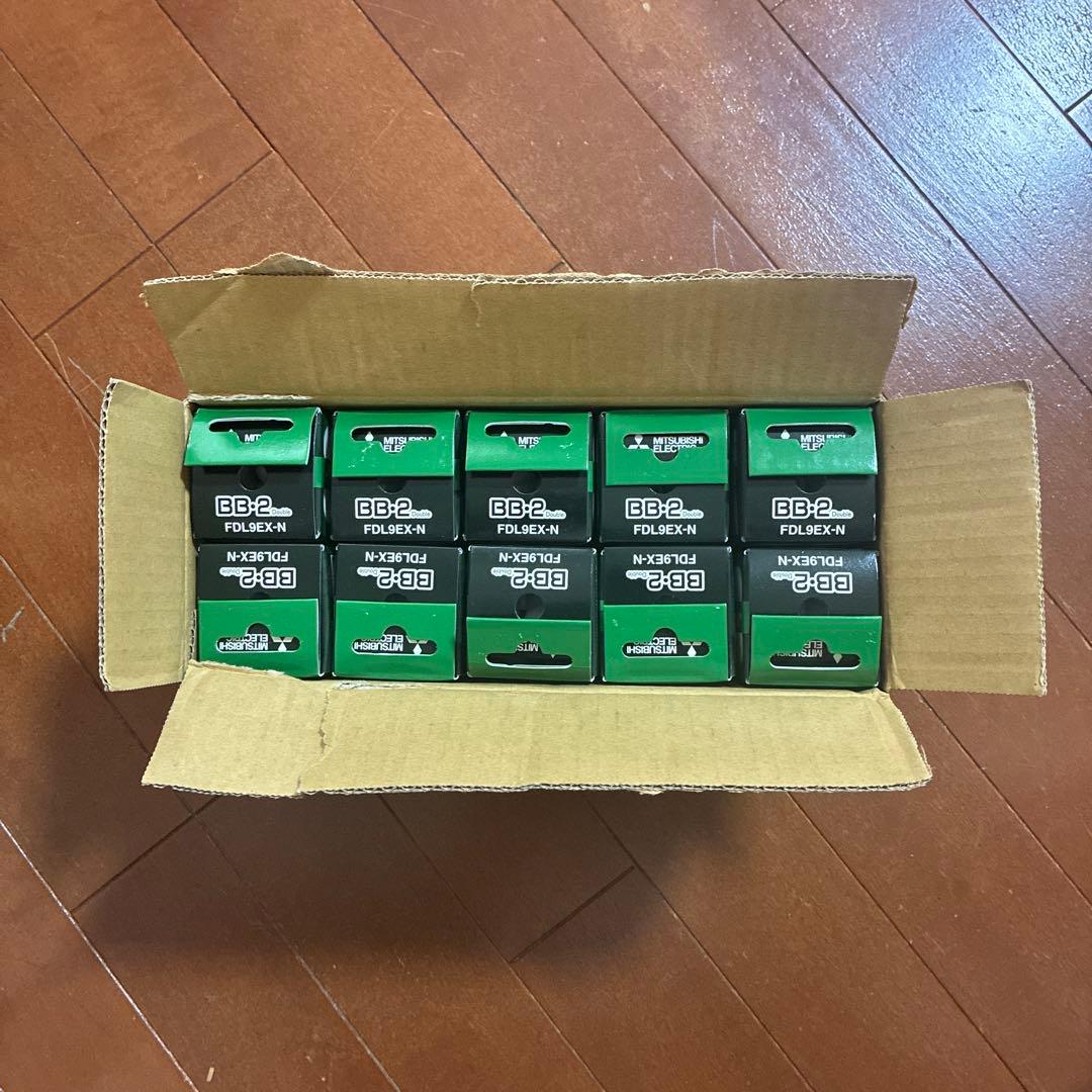 新品未使用!!三菱コンパクト形蛍光ランプ　FDL9EX-N 10個セット