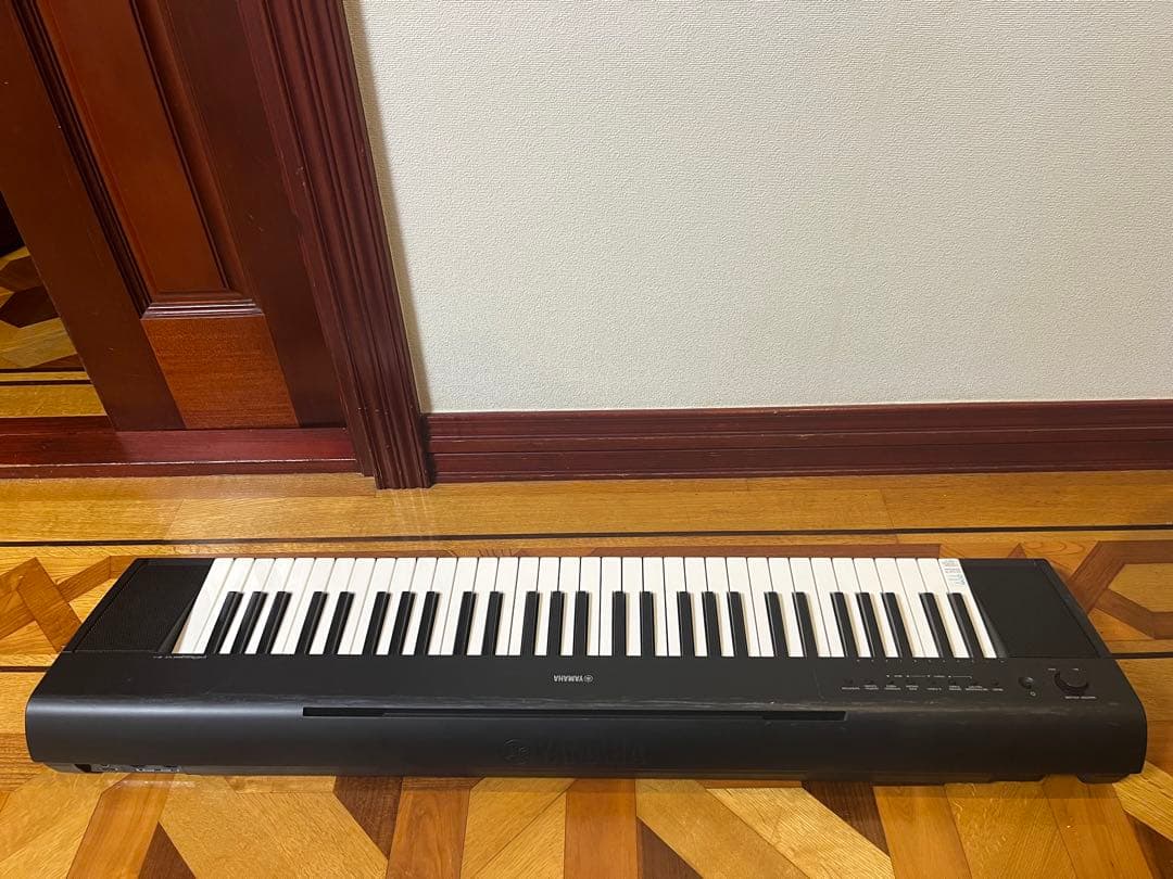 ヤマハ 電子キーボード Piaggero NP-11 61鍵盤 スタンド付き