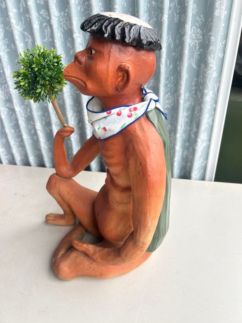 河童陶器製の膝をついた人形