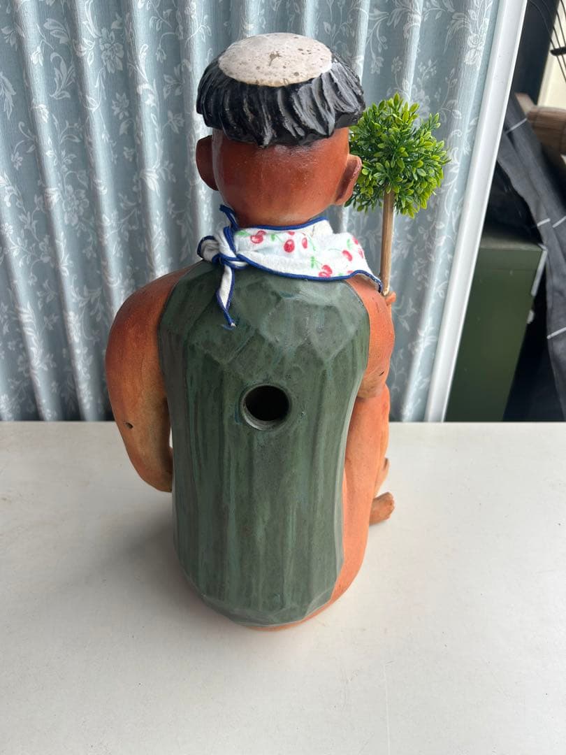 河童陶器製の膝をついた人形