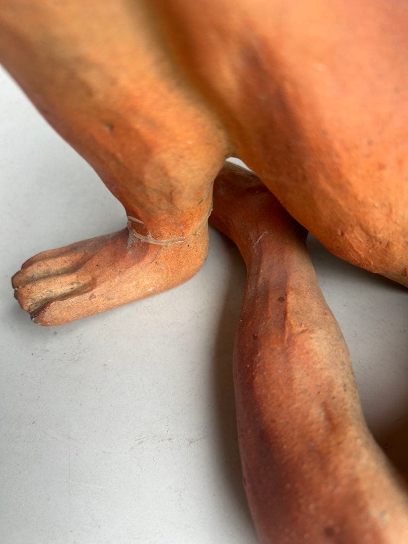 河童陶器製の膝をついた人形