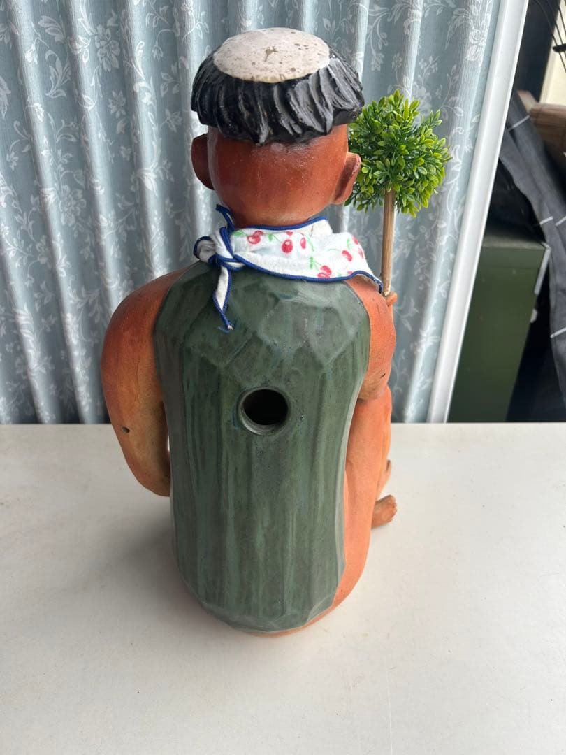 河童陶器製の膝をついた人形