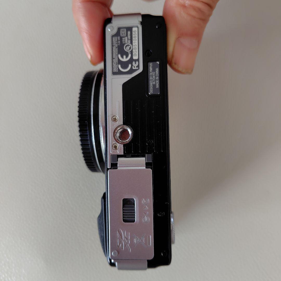 OLYMPUS PEN mini E-PM2、ダブルズームキット、軽量330g