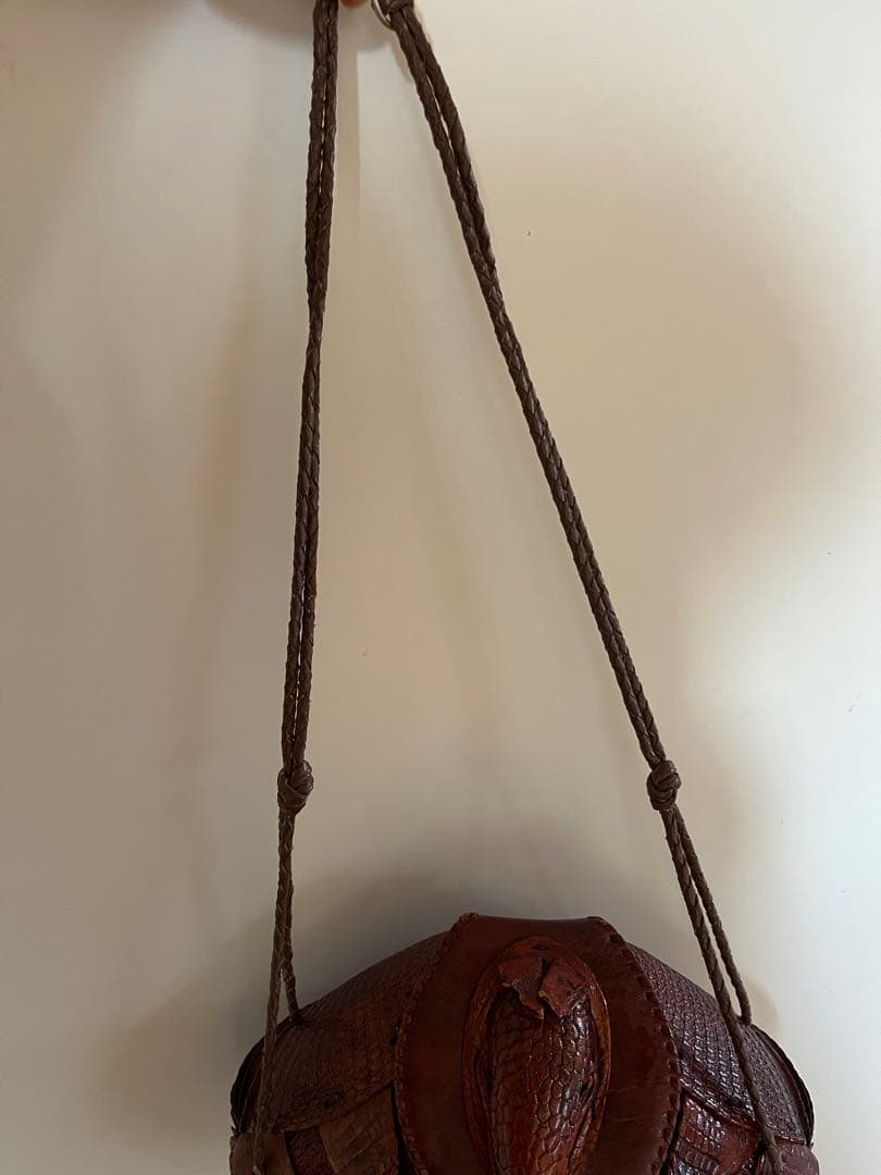 バッグ　革　ワシントン日本国内法種の保存法対象外　ココノオビアルマジロ　骨董