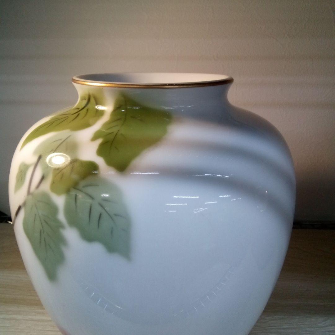 深川製磁　花と鳥の絵柄 陶器花瓶