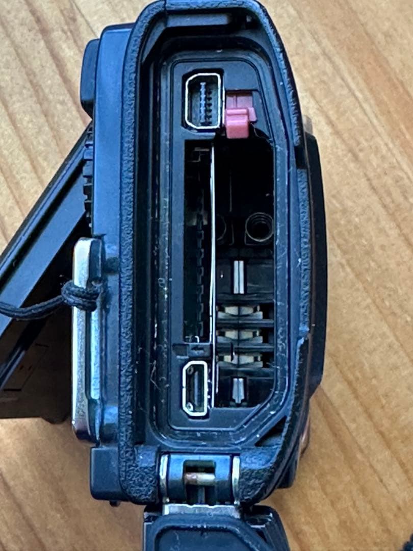 OLYMPUS STYLUS TG-860 本体と付属品
