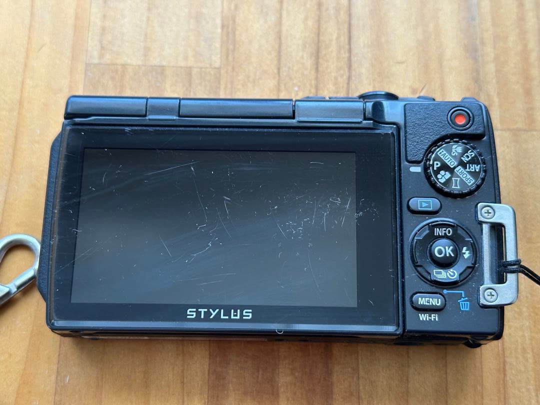OLYMPUS STYLUS TG-860 本体と付属品