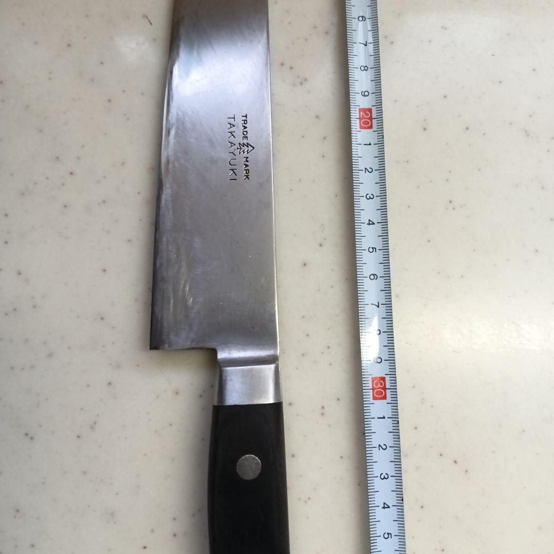 刃渡り約28cmの牛刀