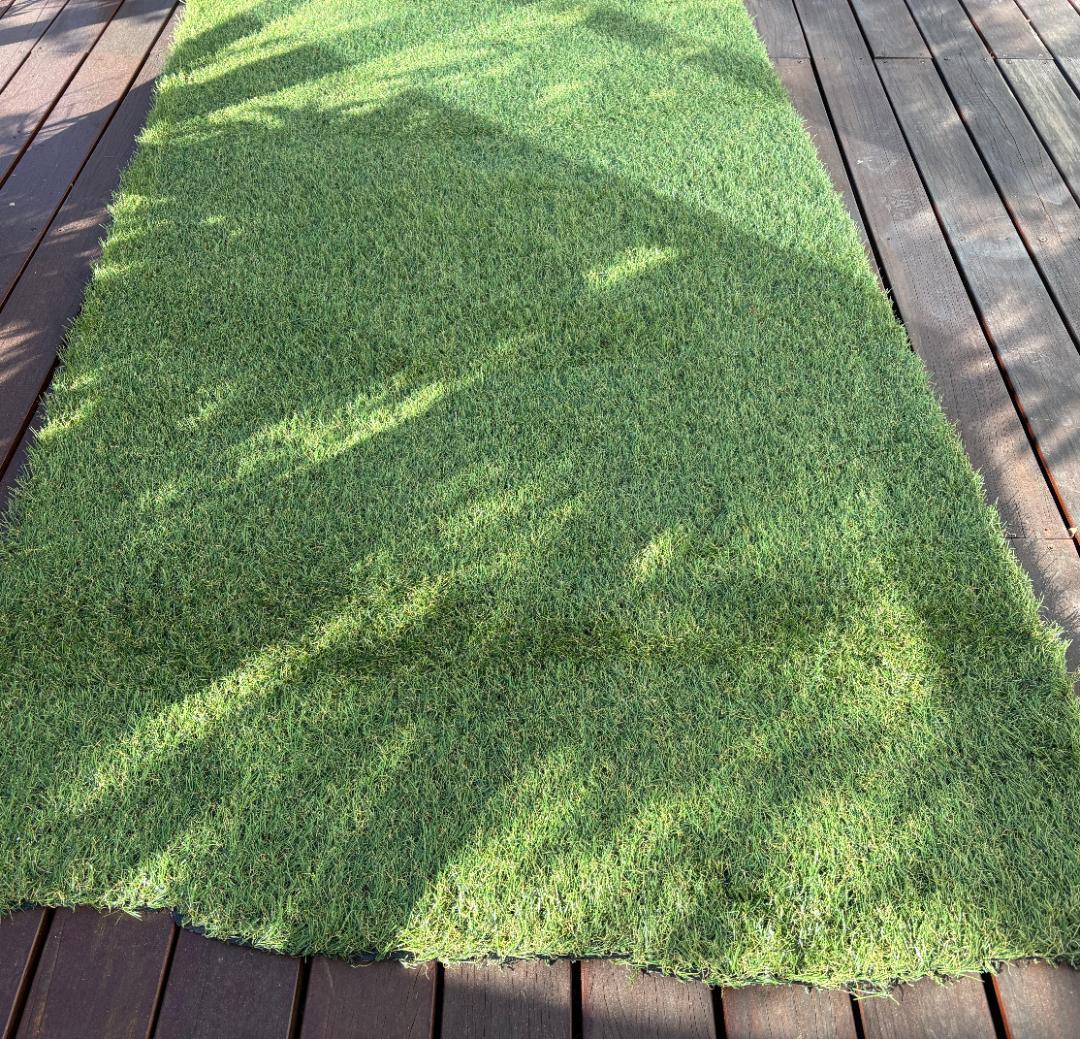 アイリスオーヤマ 人工芝 1m×10m ロール 3m部位カット有