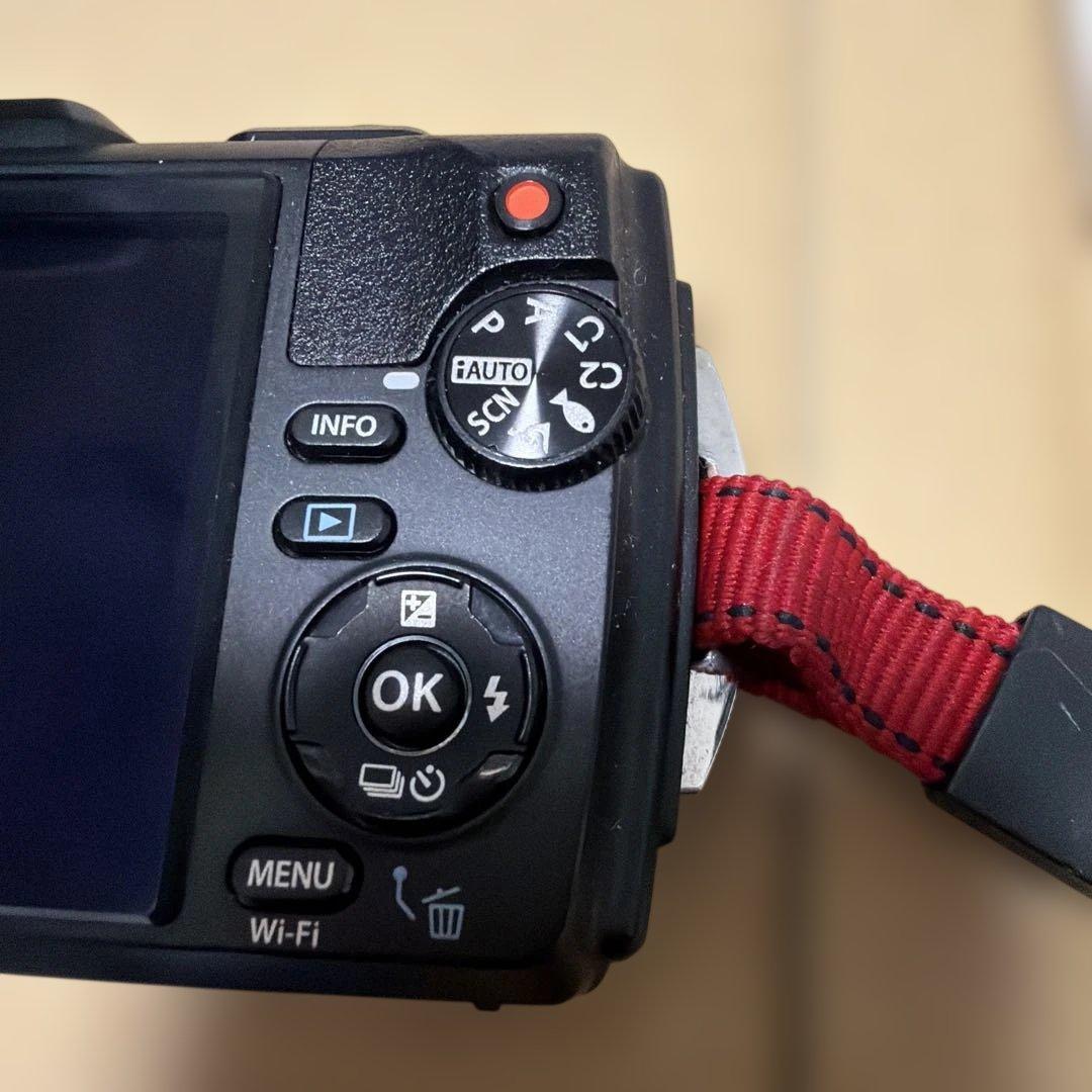 OLYMPUS STYLUS TG-4 Tough ブラック