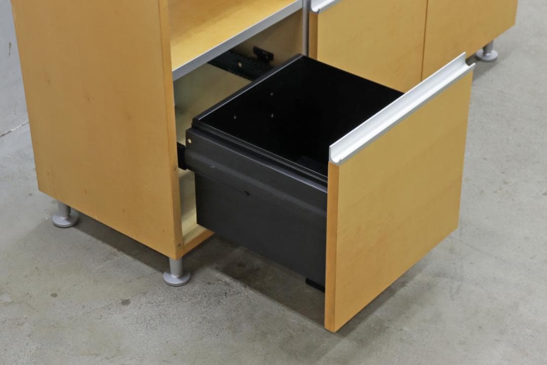 ドイツ ウィルクハーン ミナモ シェルフ ビーチ材 飾り棚 食器棚 オフィス