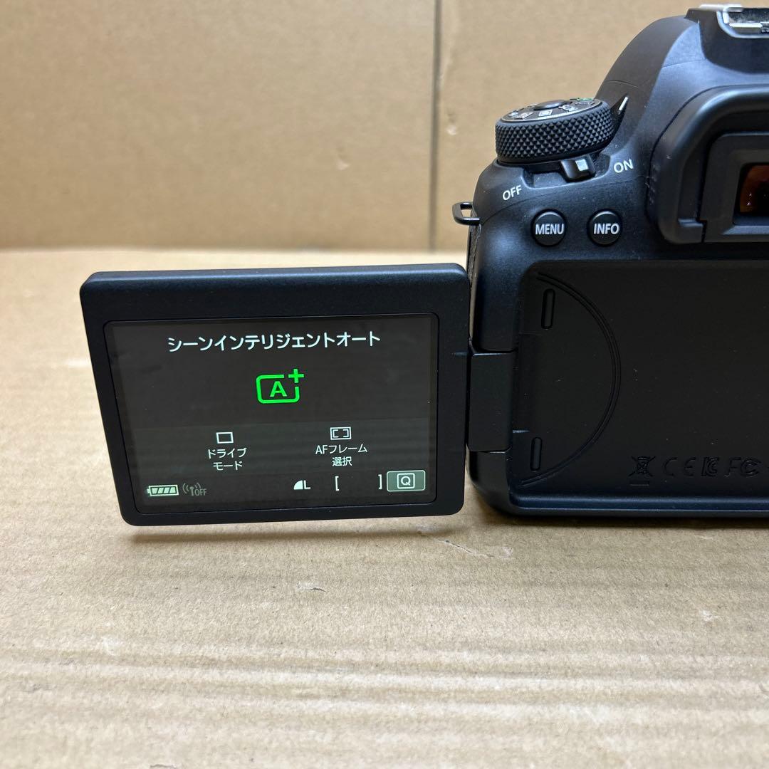Canon デジタル一眼レフカメラ EOS 6D Mark II ボディー