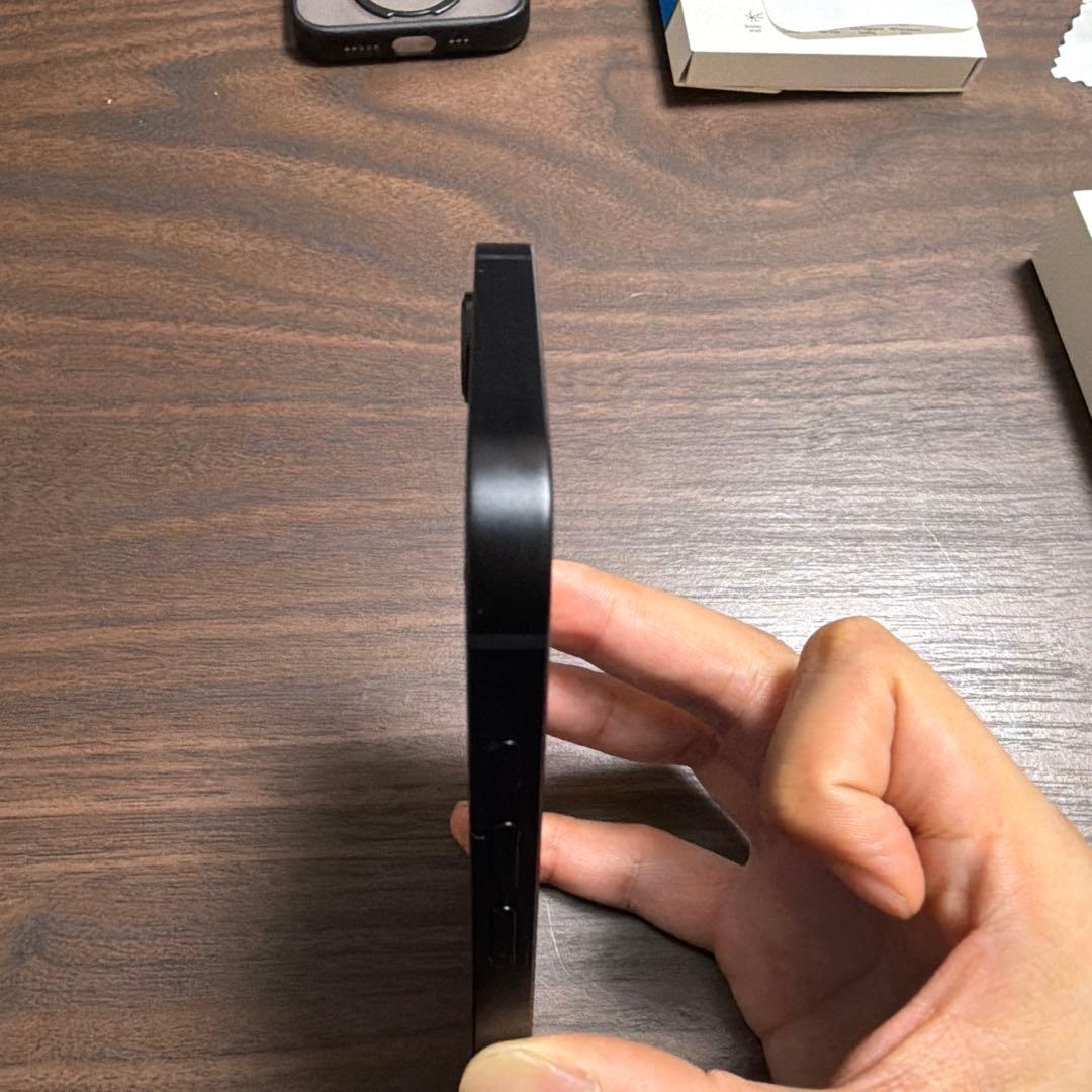 iPhone16e 128GB ブラックSIMフリー