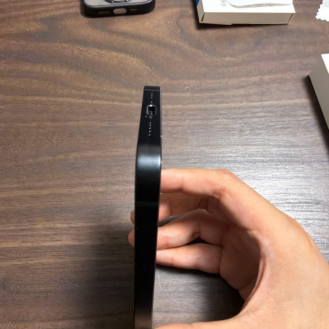 iPhone16e 128GB ブラックSIMフリー