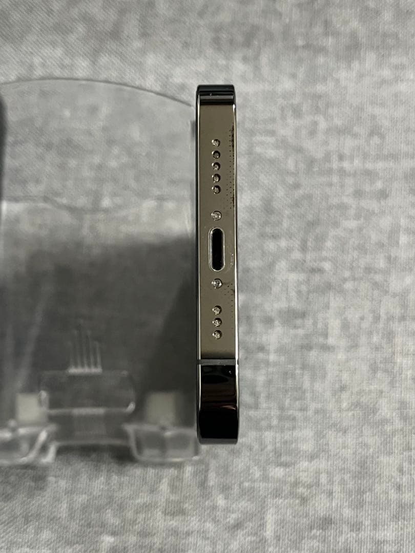iPhone13pro 256GB バッテリー容量87%グラファイト(黒)超美品