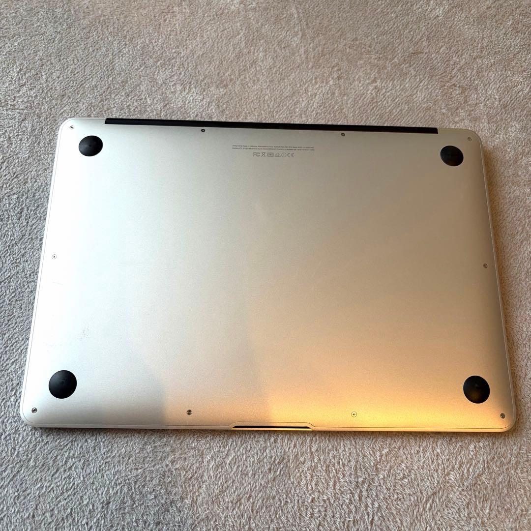 MacBook Air 13インチ 2017 メモリ8GB / SSD128GB
