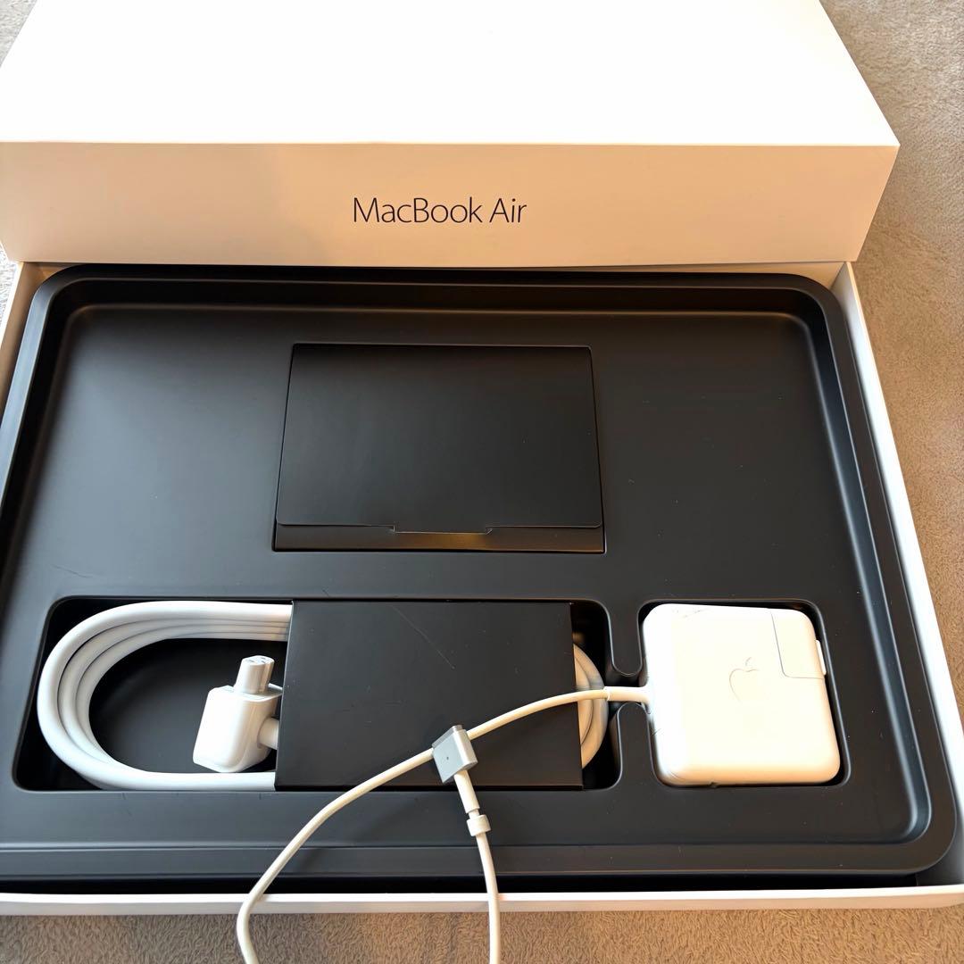 MacBook Air 13インチ 2017 メモリ8GB / SSD128GB