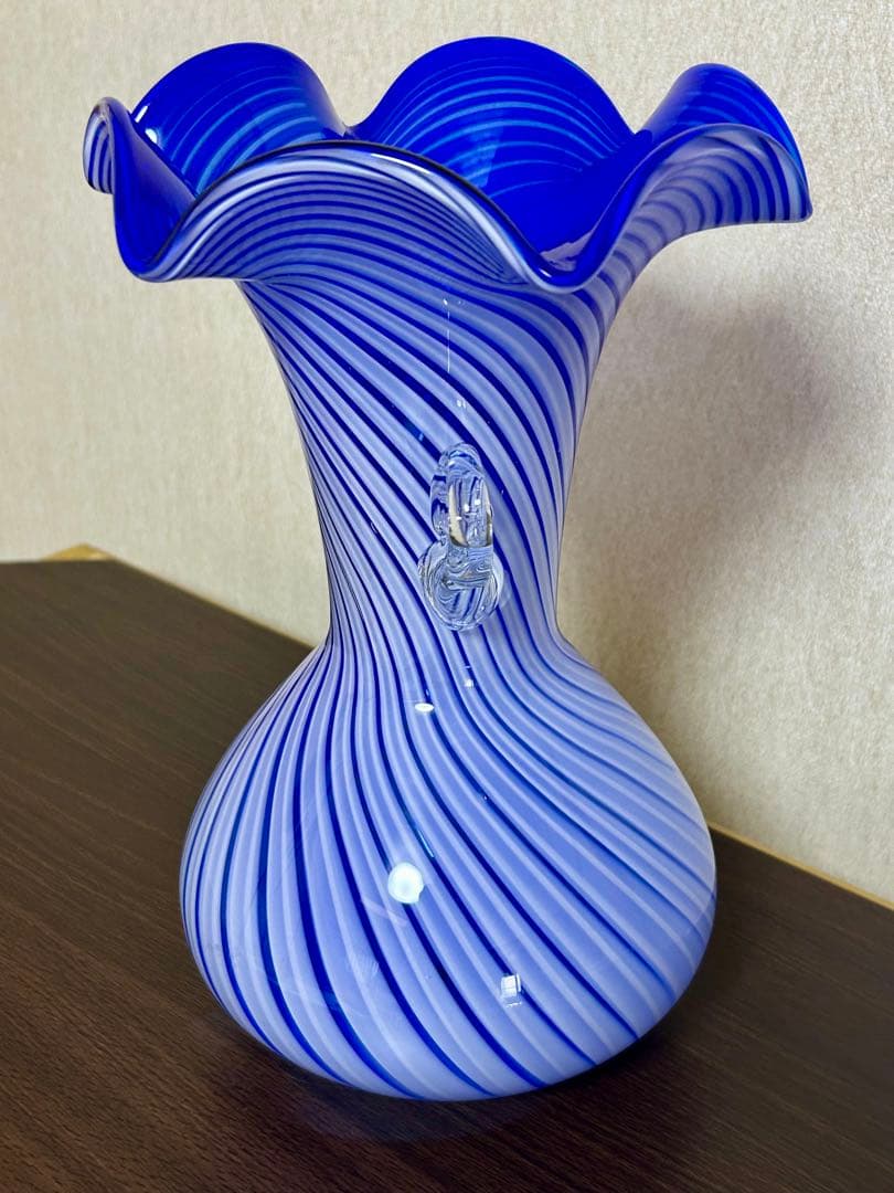 手作り花瓶　スパイラル　ストライプ柄