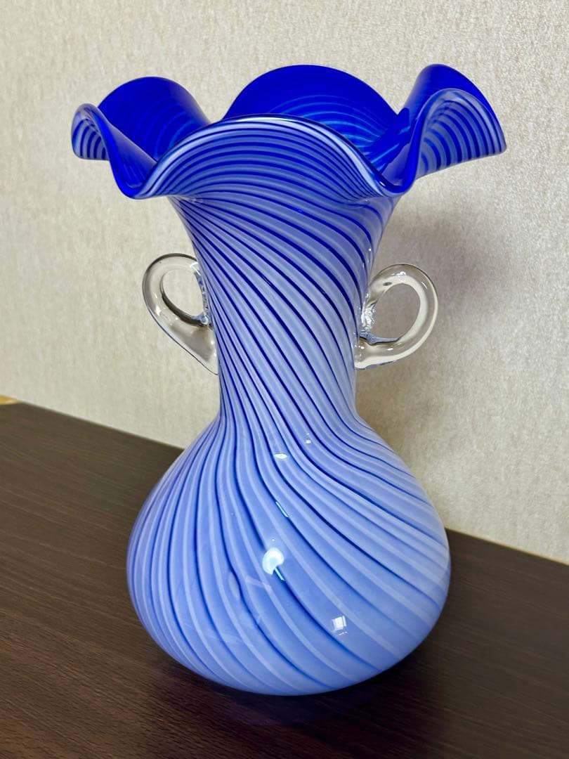 手作り花瓶　スパイラル　ストライプ柄