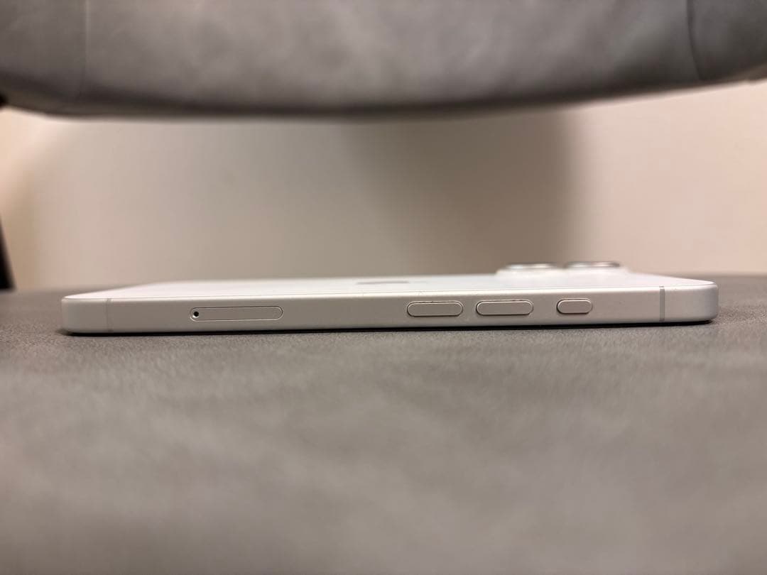 ※てんちゃん様※iPhone16 128GB ホワイト