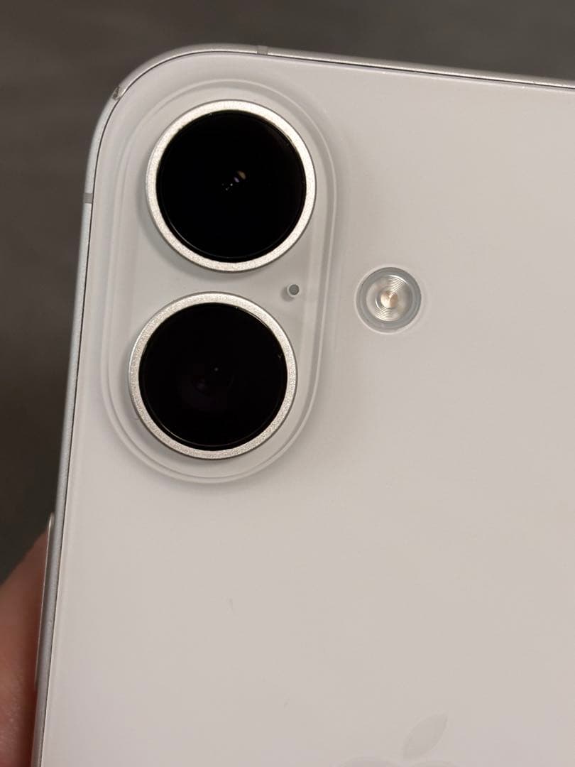 ※てんちゃん様※iPhone16 128GB ホワイト