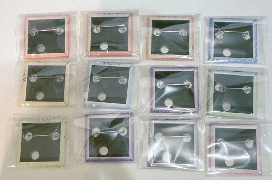 銀魂　坂田銀時　12変化キャラバッジコレクション　四角缶バッジ　全種セット