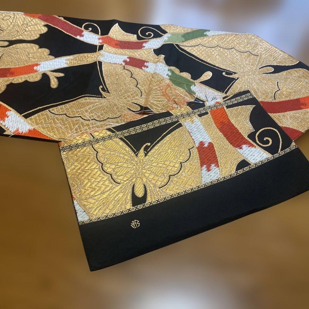 table runner 「立涌に金彩蝶」　帯リメイク　正絹　長尺