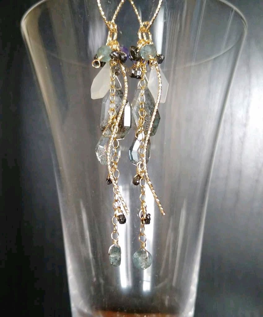 月明りに照らさせた真夜中の海②虹入りモスアクアマリン、ブラックダイヤモンド14石